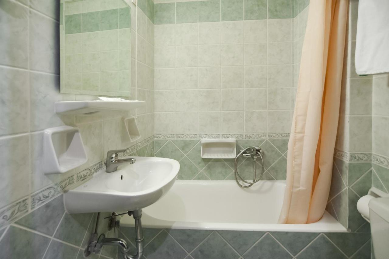 Artemis Hotel Delphi Bagian luar foto